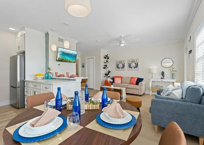 Resort With Heated Pool - Waterfront View, Steps To - Coral C-2