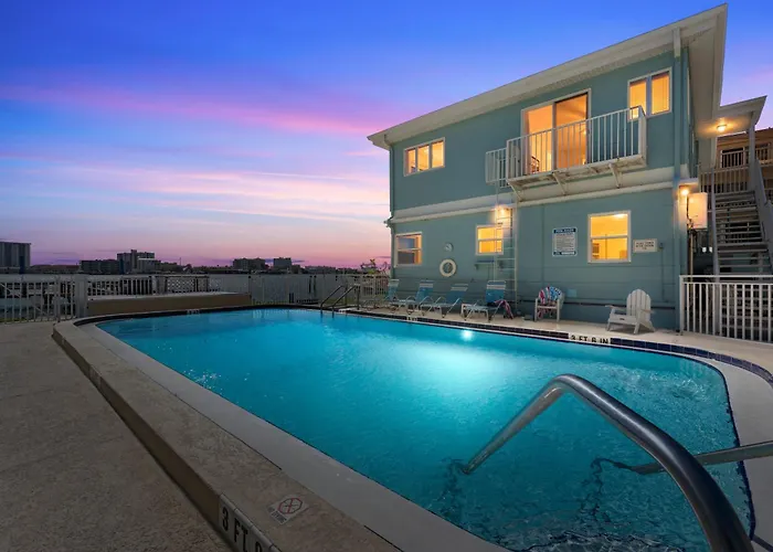 Resort With Heated Pool - Waterfront View, Steps To - Coral C-2