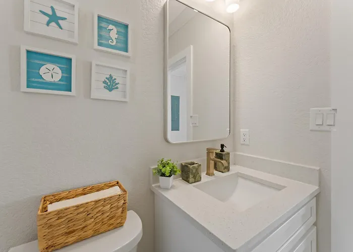 With Heated Pool - Waterfront View, Steps To - Coral C-2 Clearwater Beach