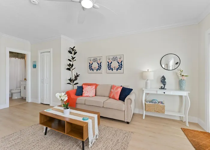 With Heated Pool - Waterfront View, Steps To - Coral C-2 Resort *