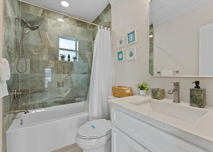Resort With Heated Pool - Waterfront View, Steps To - Coral C-2