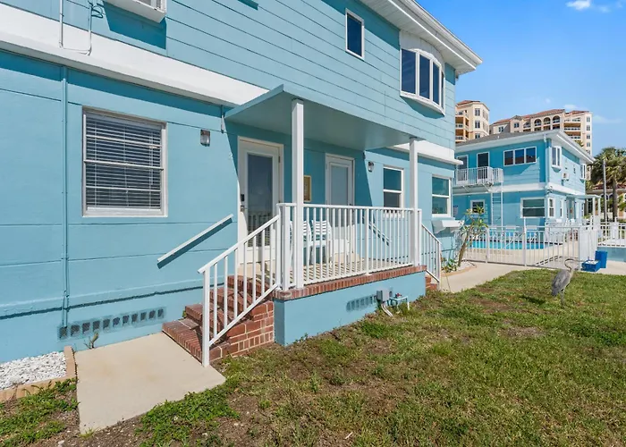 With Heated Pool - Waterfront View, Steps To - Coral C-2 Clearwater Beach