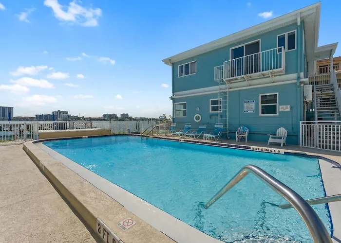 Resort With Heated Pool - Waterfront View, Steps To - Coral C-2